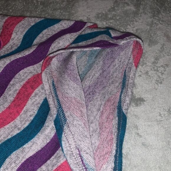 Poncho    - Picture 5 of 8